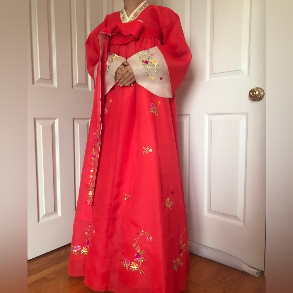 Korean Traditional Dress Hanbok Embroidered